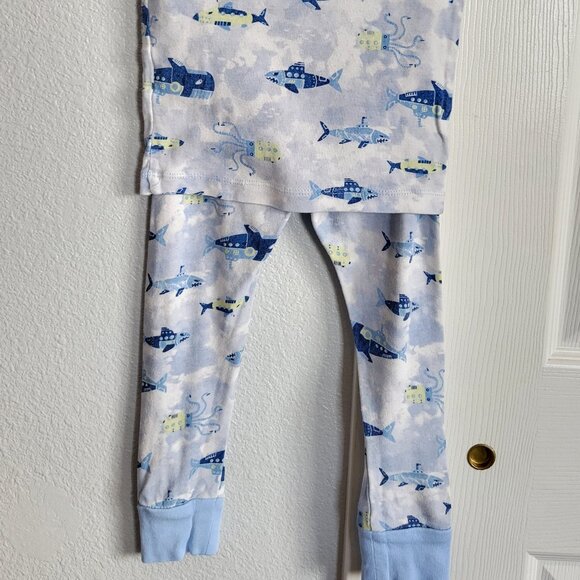 Bundle 4T pajamas - Picture 8 of 16